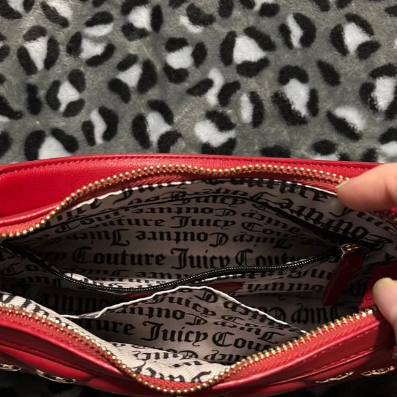 Juicy Couture Red and Gold Quilted Shoulder Bag - Picture 6 of 7